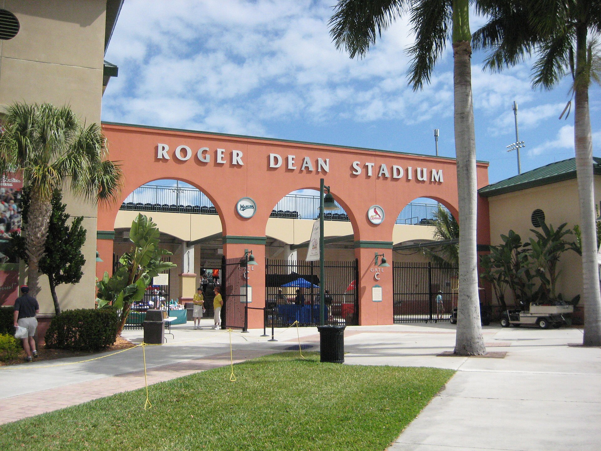 Imagem de referência relacionada a Roger Dean Stadium, item descrito como registro de referência sobre Roger Dean Stadium, organizado a partir de dados estruturados abertos