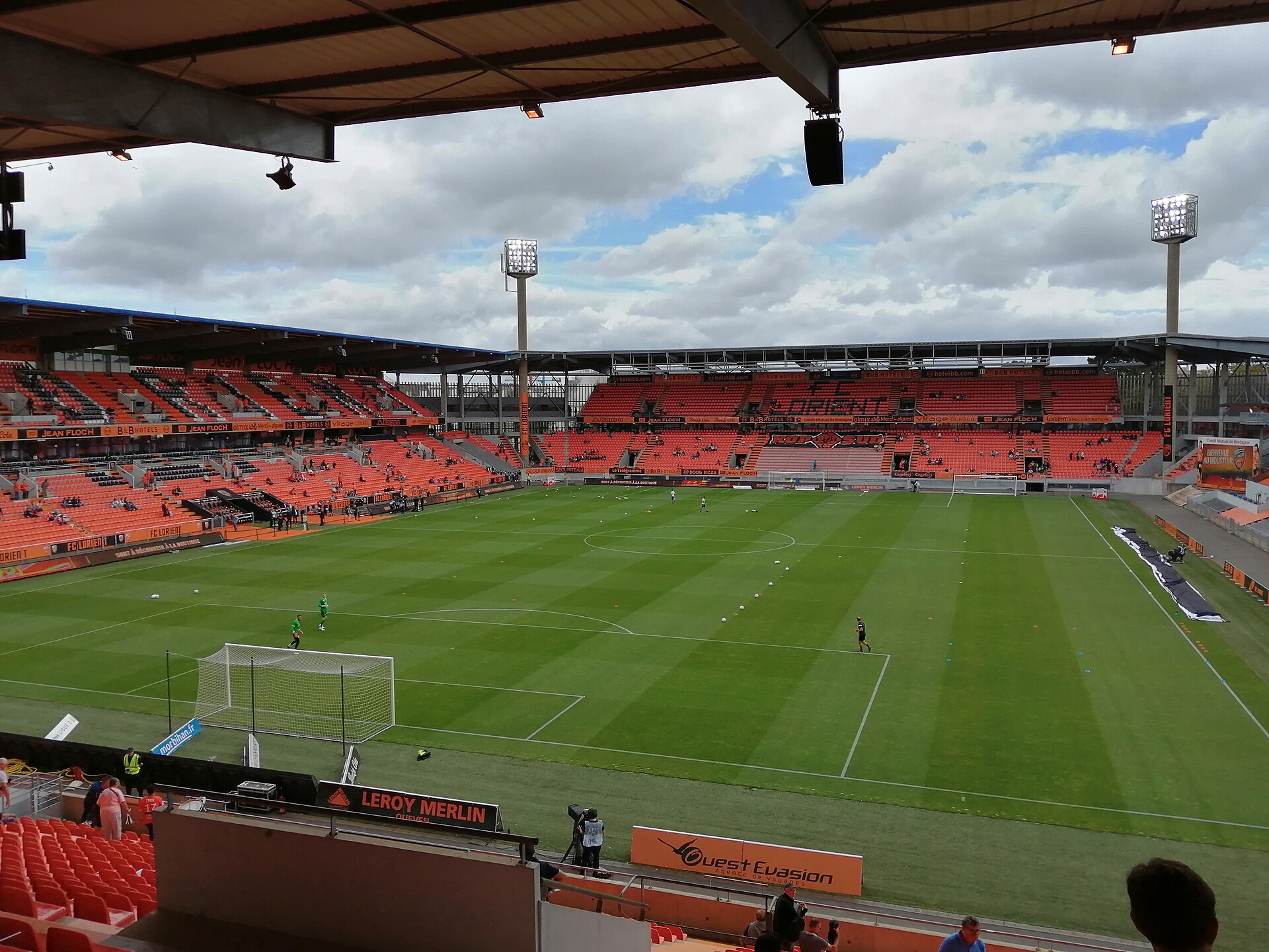Imagem de referência relacionada a Stade du Yves Allainmat, item descrito como registro de referência sobre Stade du Yves Allainmat, organizado a partir de dados estruturados abertos