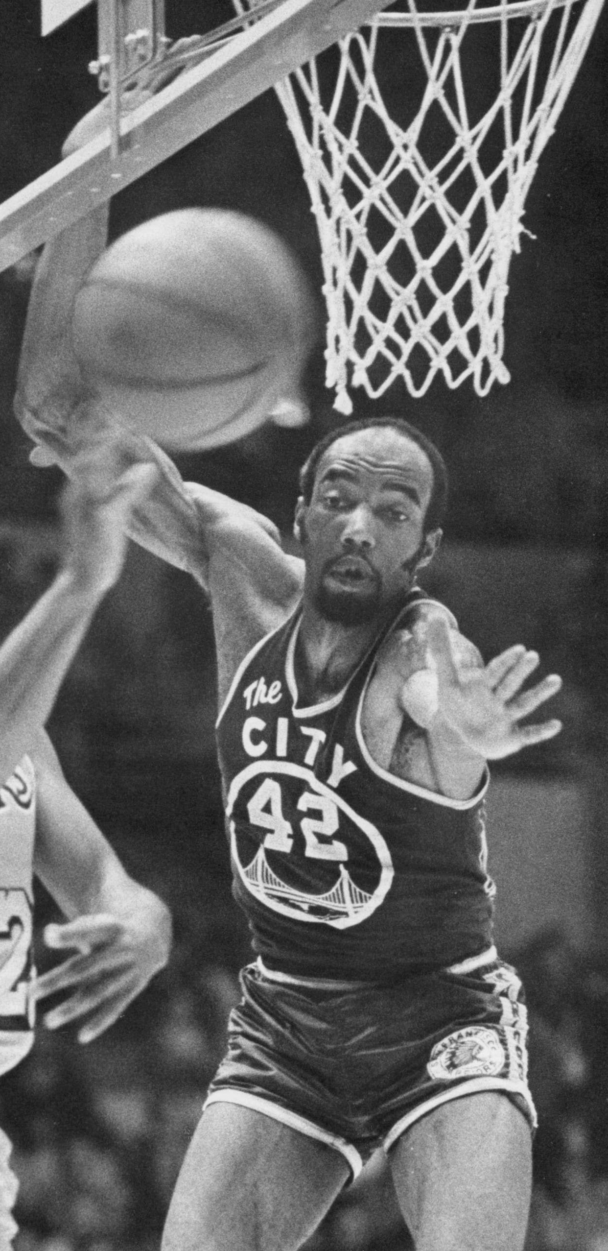 Imagem de referência relacionada a Nate Thurmond, item descrito como basquetebolista estadunidense