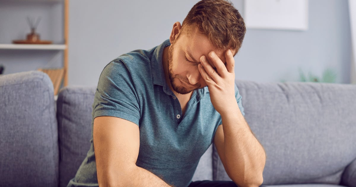 Uso frequente de remédio para dor de cabeça pode causar efeito rebote? Neurologista explica