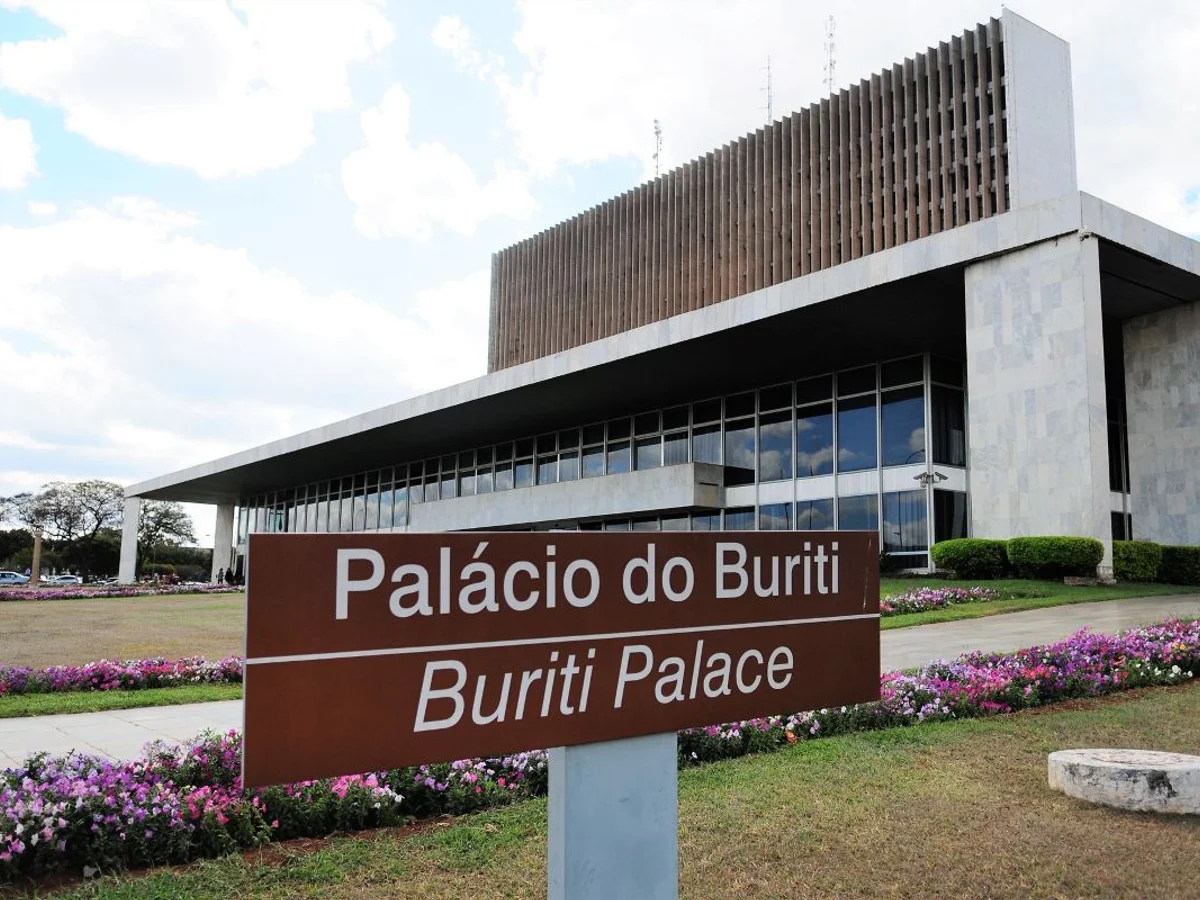 GDF exonera secretário e secretário-executivo da Proteção Animal a pedido