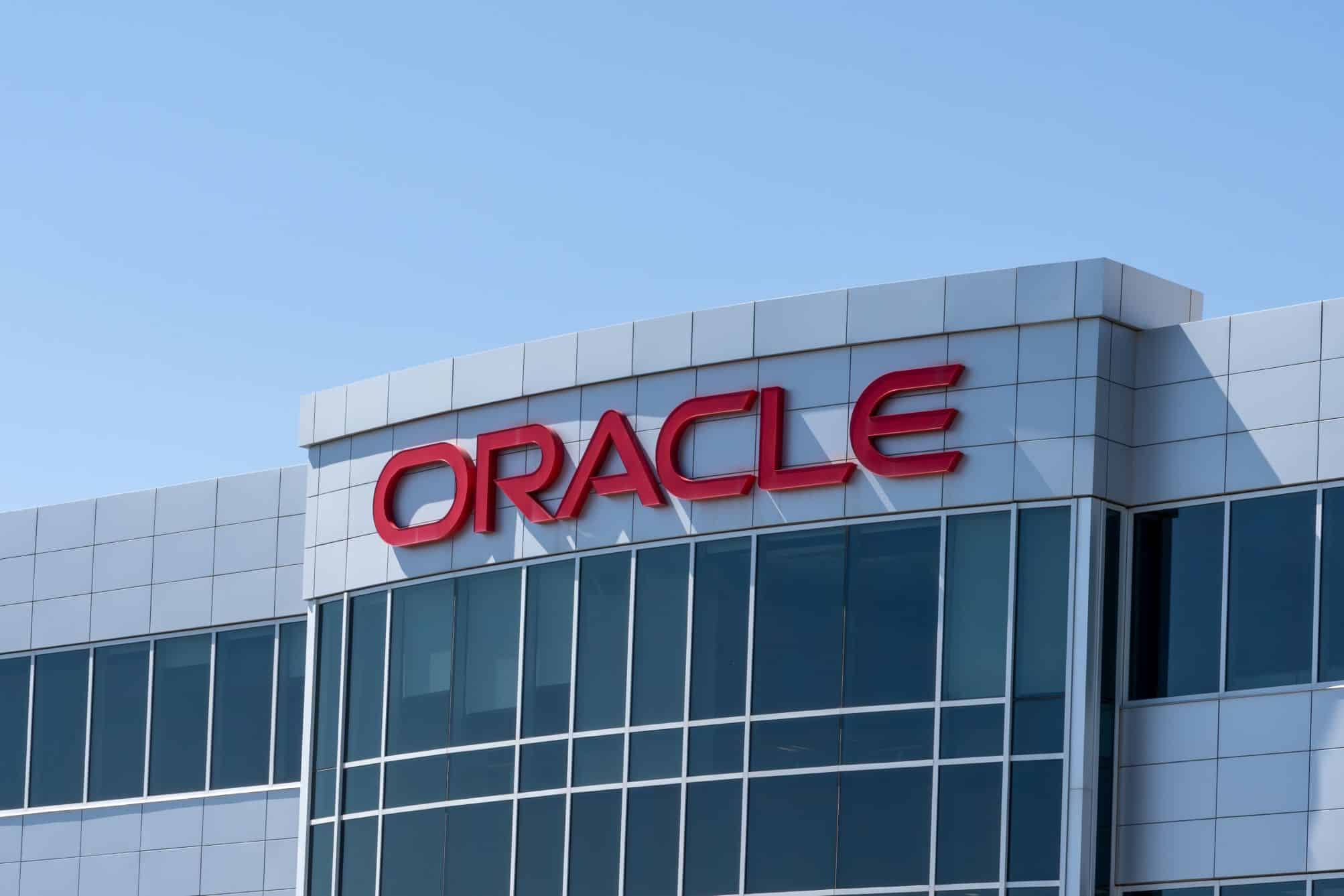 Imagem da matéria: Oracle vai gastar mais R$ 3,7 bilhões com cortes de funcionários