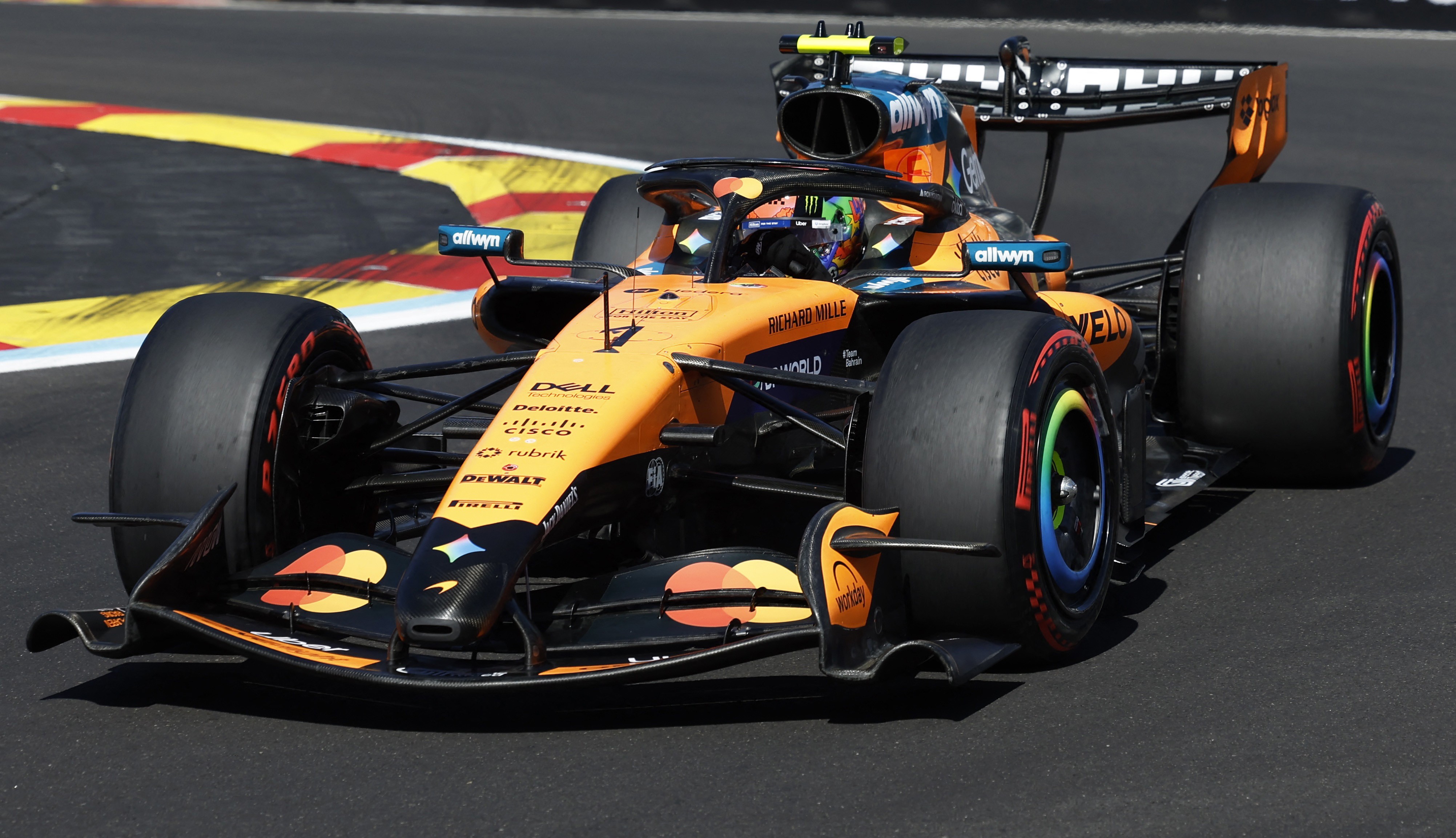 GP da Espanha: Norris faz 3ª pole do ano, e Bortoleto larga em 12º; veja grid