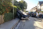 Atacante da Premier League capota carro a caminho de centro de treinamento - imagem 2